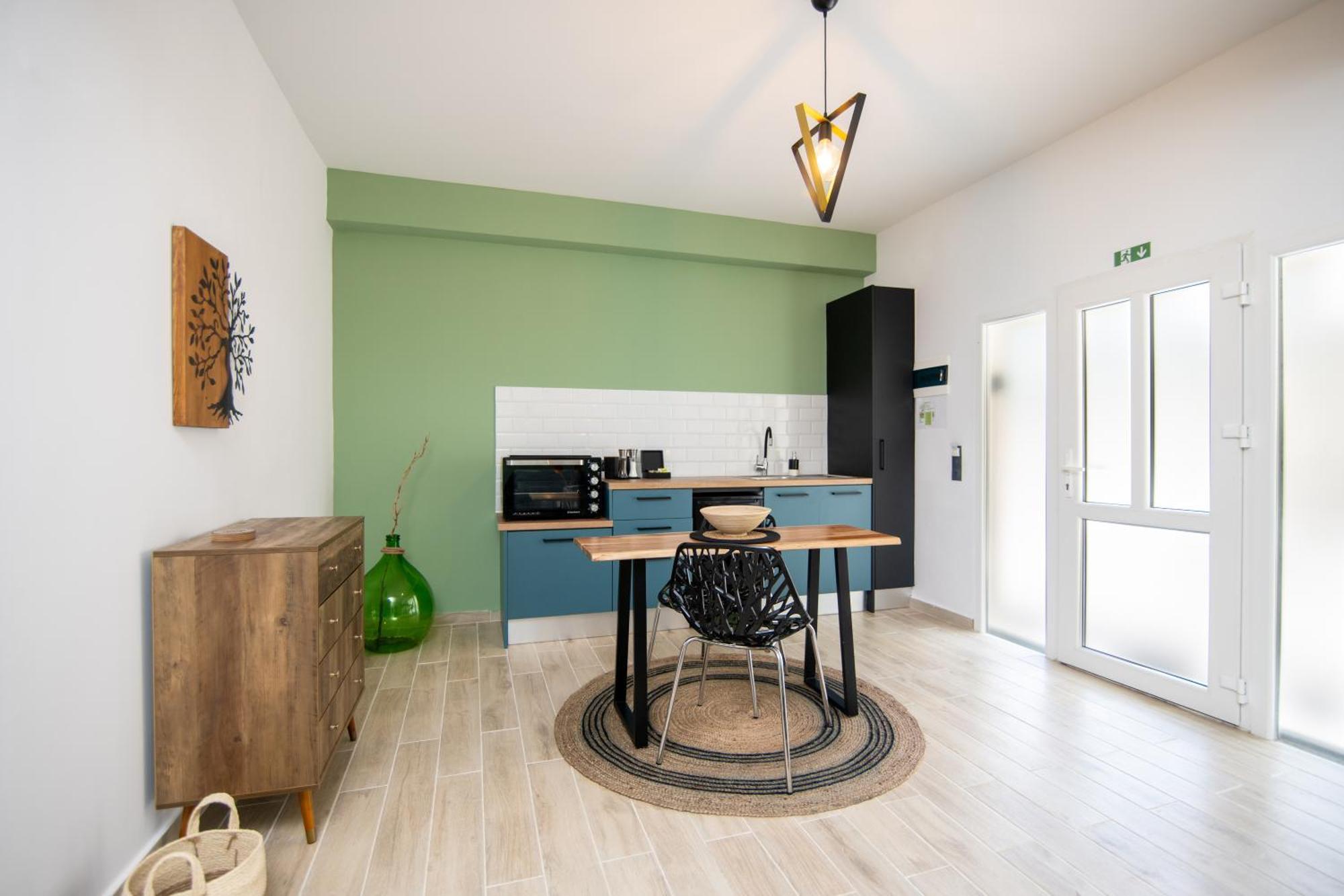 Armoniahousesuites Peritheia Экстерьер фото