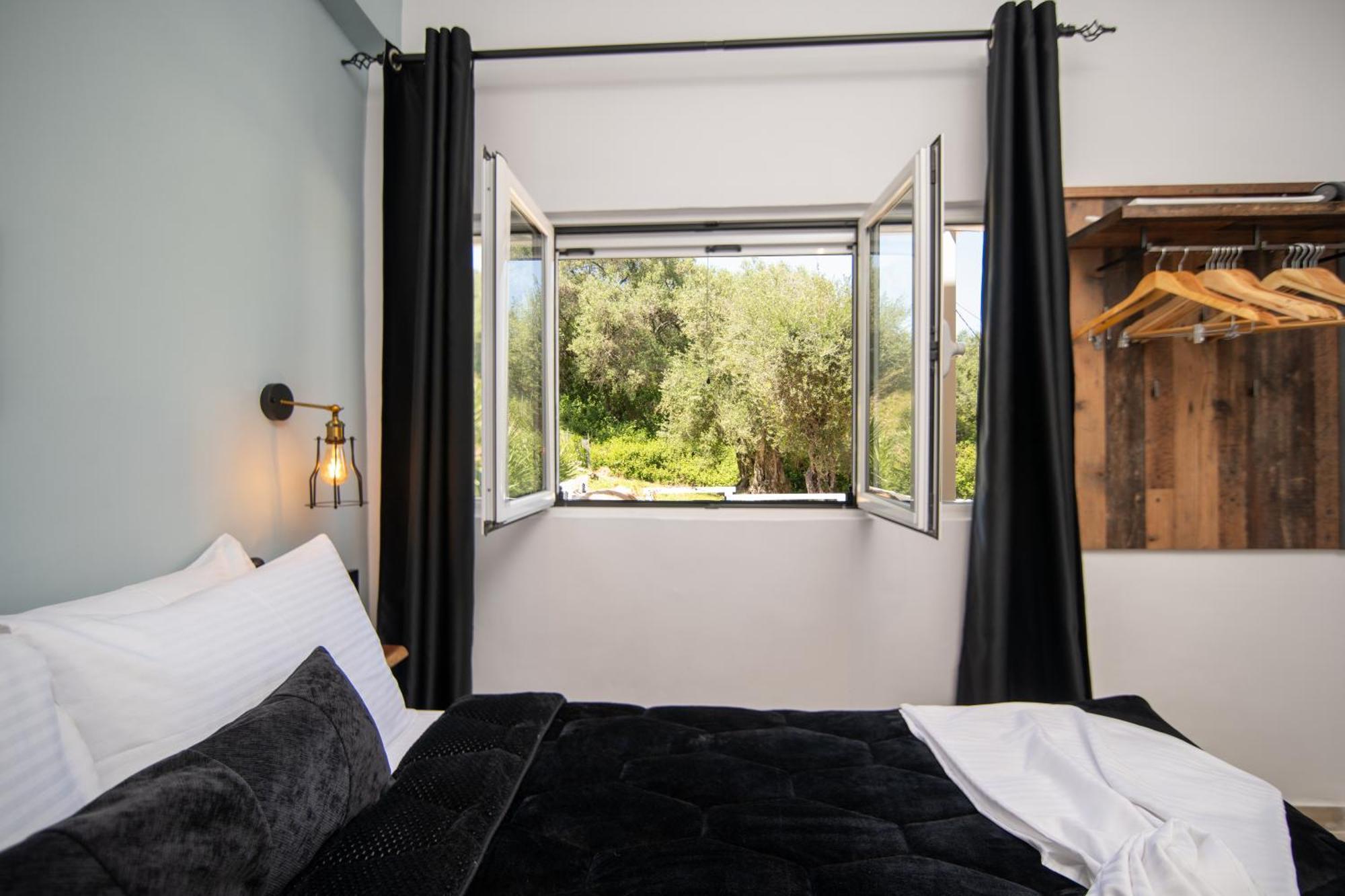 Armoniahousesuites Peritheia Экстерьер фото
