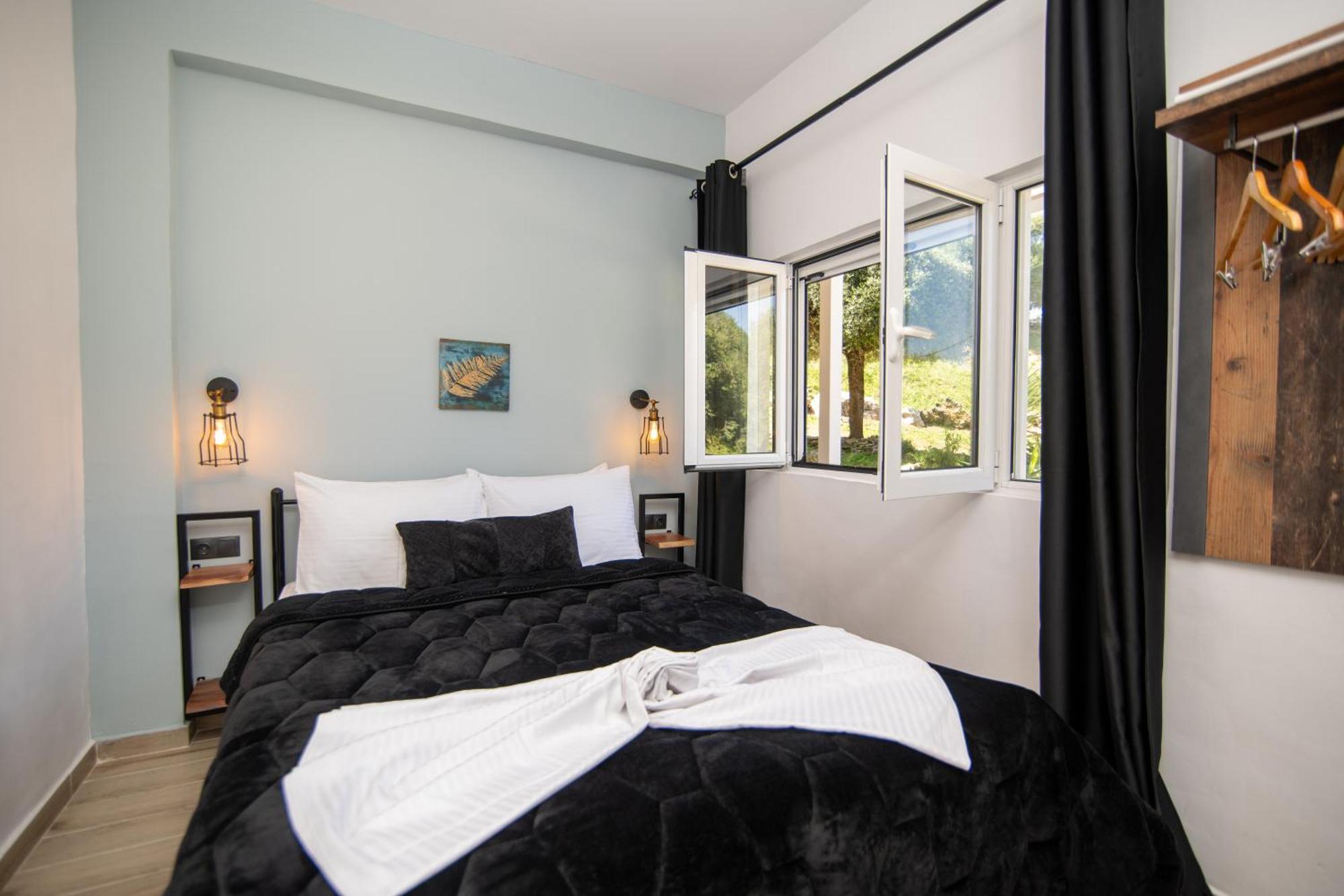 Armoniahousesuites Peritheia Экстерьер фото