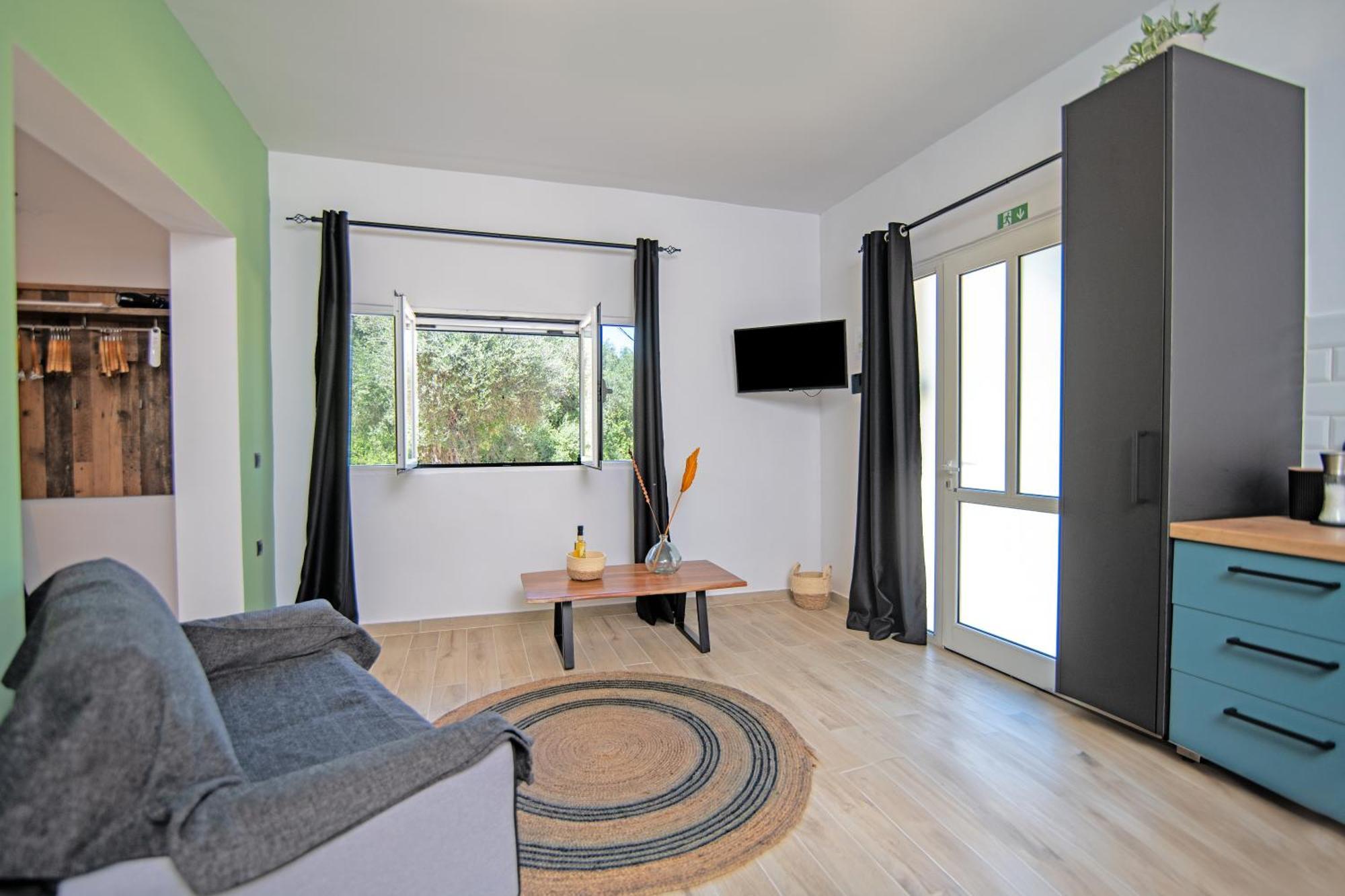 Armoniahousesuites Peritheia Экстерьер фото